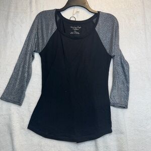 American Eagle Shirt Womens Medium Black Silver Long Sleeve Soft